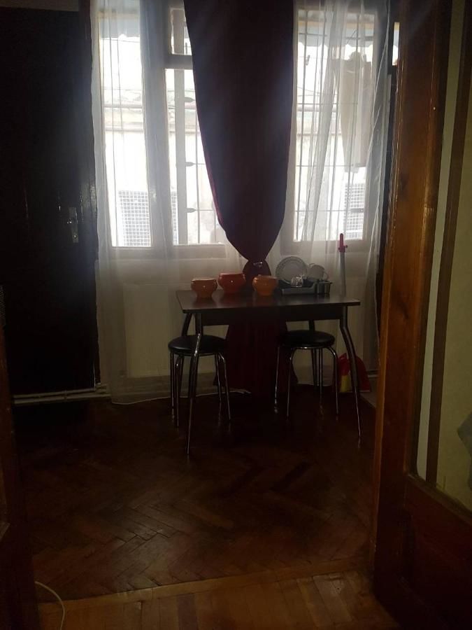 Гостевой дом Apartmnet on Machabeli 20 Тбилиси-5